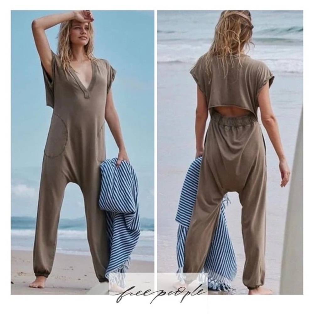 Free People Algues Marines Short Sleeve Hot Shot V-neck Cut-out back Jumpsuit